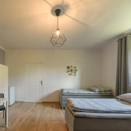 Hostel Harcerska 1 Biala *