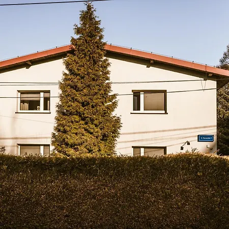 Fotonhouse Komfortowe Dla Firm Biala Harcerska 1 Hostel *