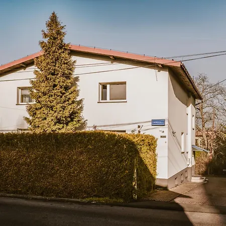 Hostel Fotonhouse Komfortowe Dla Firm Biala Harcerska 1