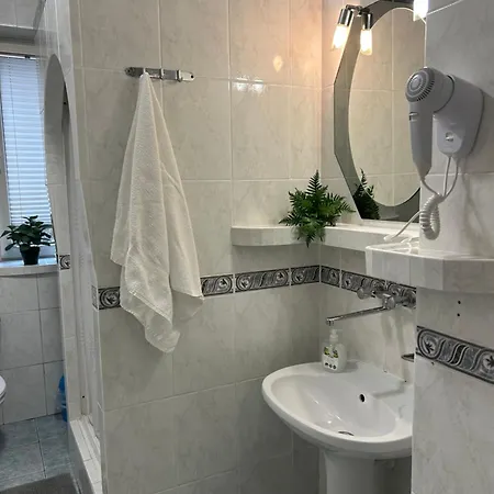 Biała Harcerska 1 Fotonhouse Hostel Bielsko-Biała