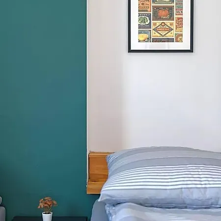 Biala Harcerska 1 Fotonhouse אכסניה *