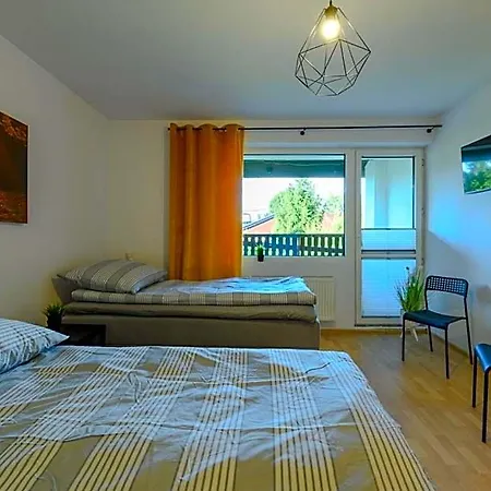 Biala Harcerska 1 Fotonhouse אכסניה *