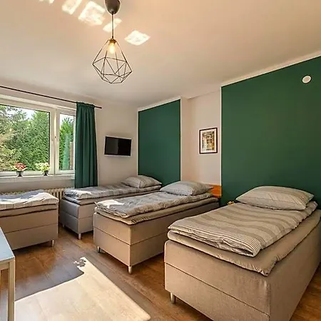 Biala Harcerska 1 Fotonhouse אכסניה