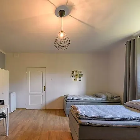 Biala Harcerska 1 Fotonhouse *