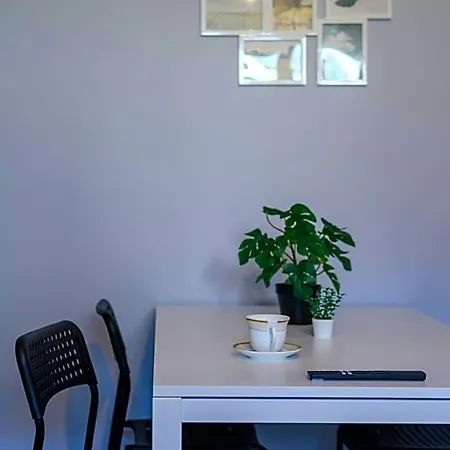 Biala Harcerska 1 Fotonhouse אכסניה *