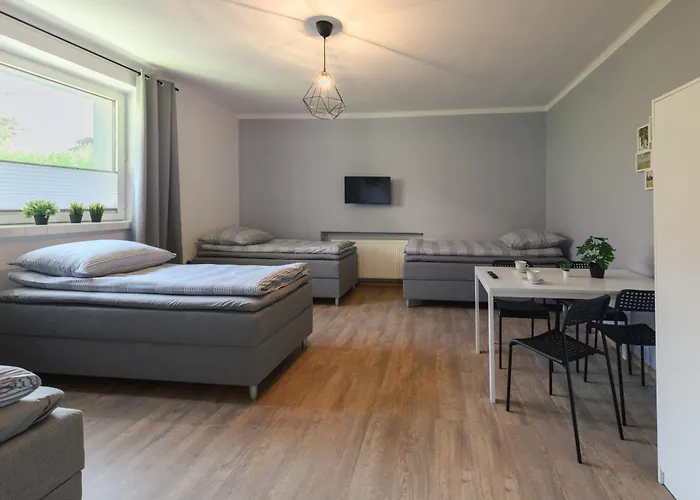 Fotonhouse Komfortowe Dla Firm Biala Harcerska 1 Hostel Bílsko-Bělá