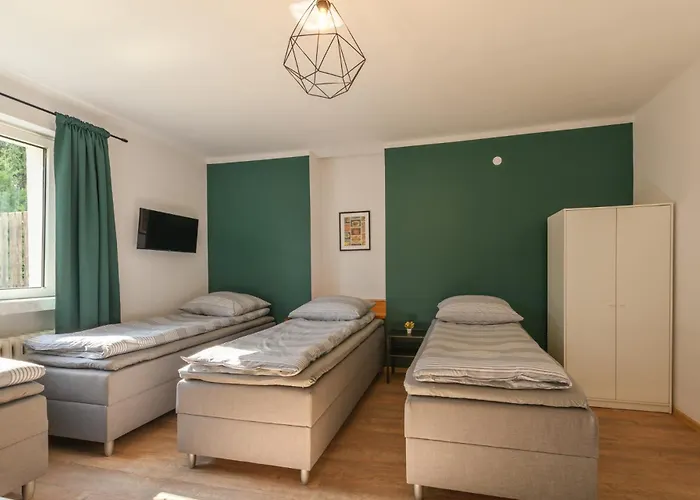 Fotonhouse Komfortowe Dla Firm Biala Harcerska 1 *