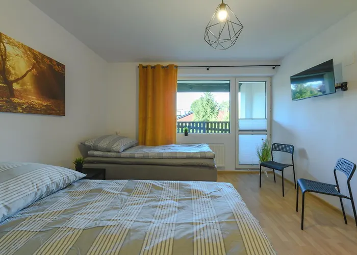 Fotonhouse Komfortowe Dla Firm Biala Harcerska 1 * Bílsko-Bělá