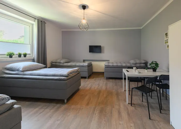 Fotonhouse Komfortowe Dla Firm Biala Harcerska 1 Hostel Bílsko-Bělá